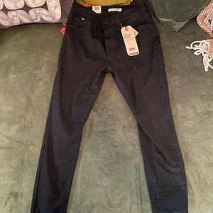 Levi’s 720 High Rise Skinny Jeans